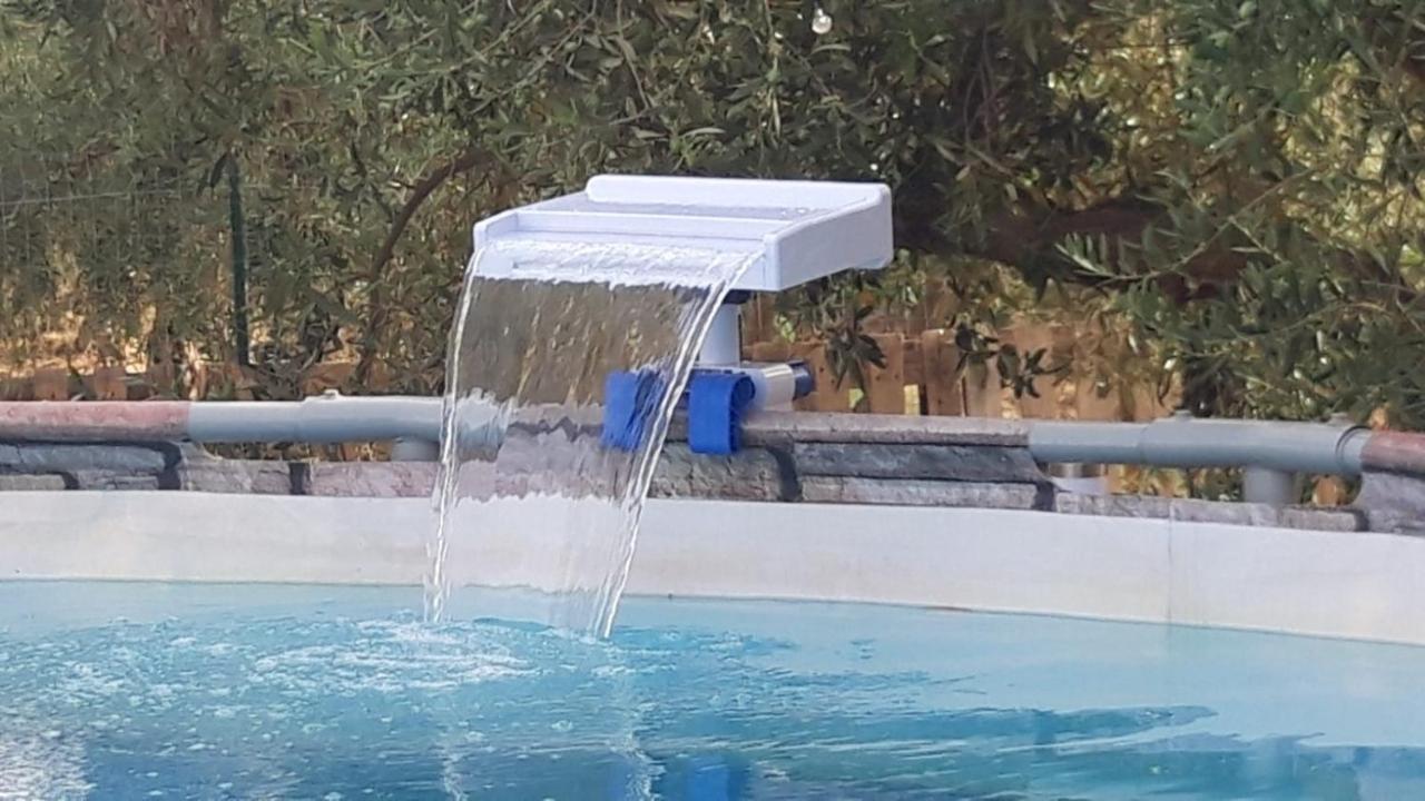 La Casetta Degli Ulivi Con Piscina メンフィ エクステリア 写真