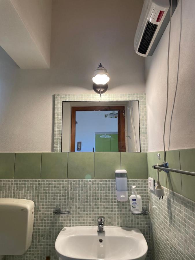 La Casetta Degli Ulivi Con Piscina メンフィ エクステリア 写真