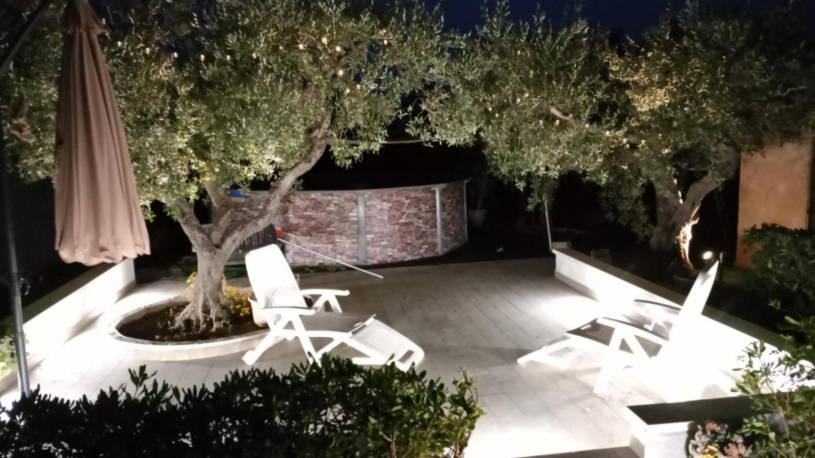 La Casetta Degli Ulivi Con Piscina メンフィ エクステリア 写真